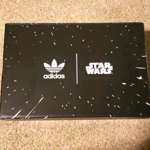 STAR WARS MANDALORIAN NMD_R1 THE CHILD - FIND YOUR